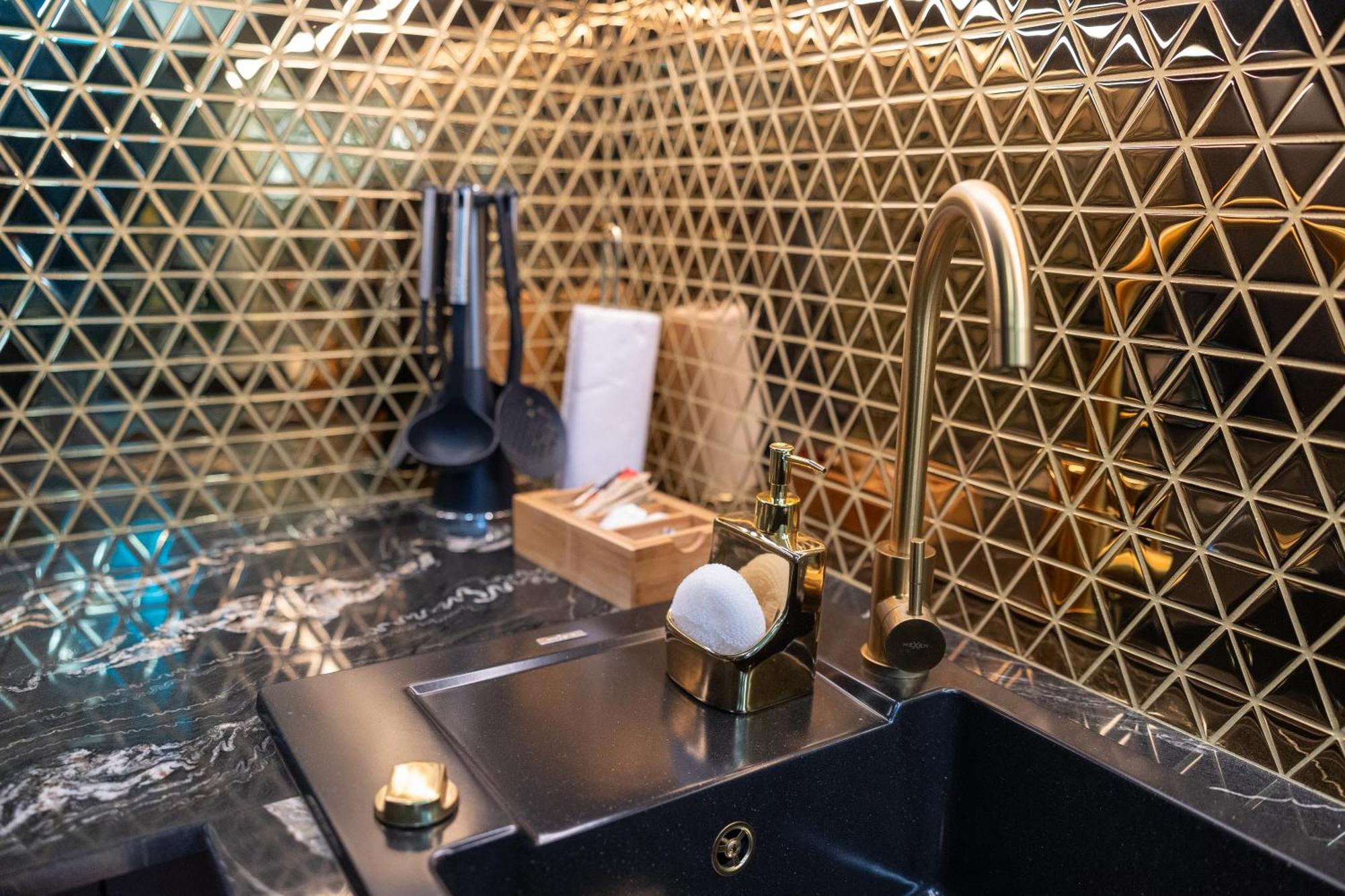 Golden Park Aparthotel Шчечин Екстериор снимка